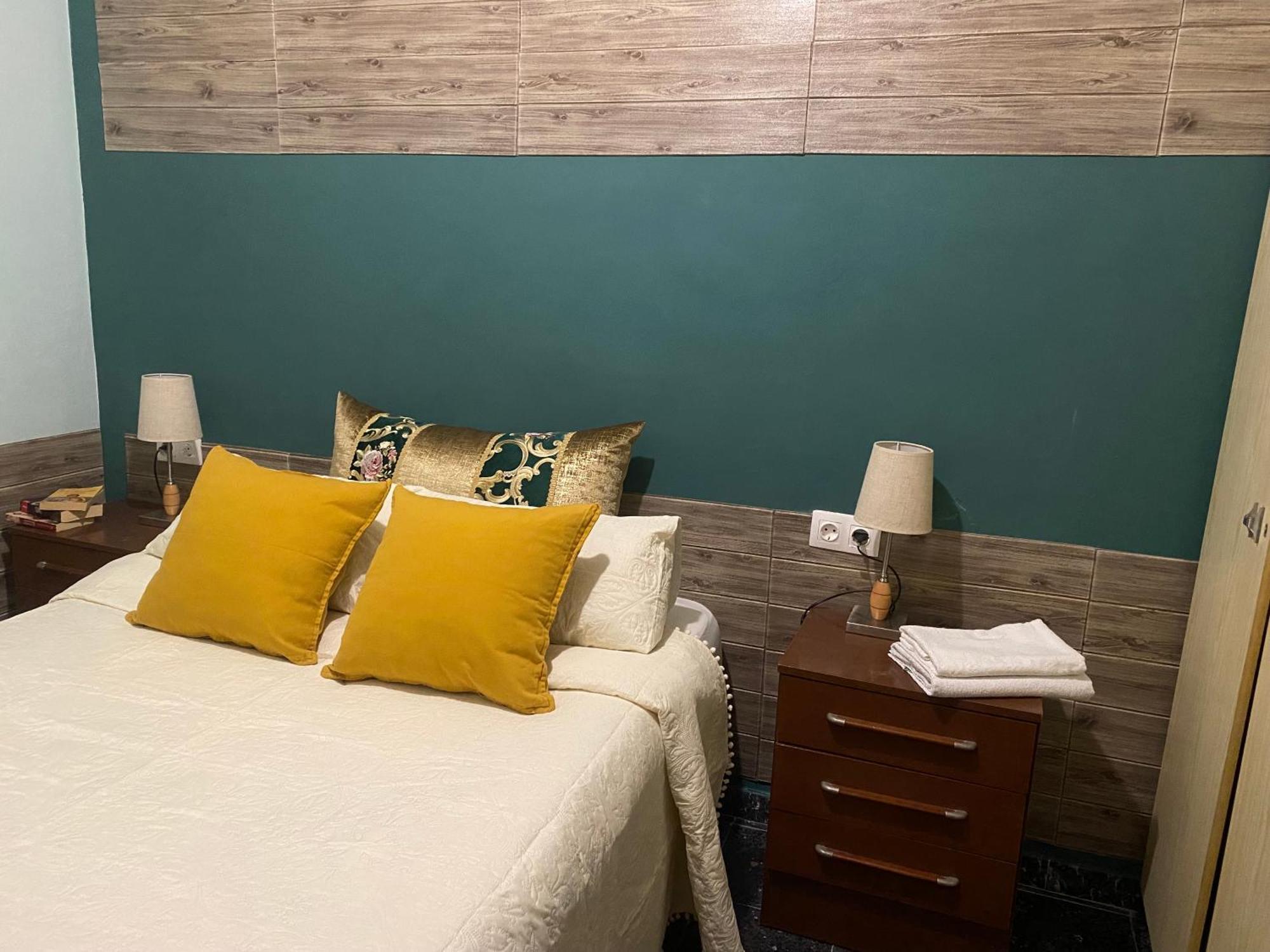 La Casa De Las Hadas Hotel La Reguda Ngoại thất bức ảnh